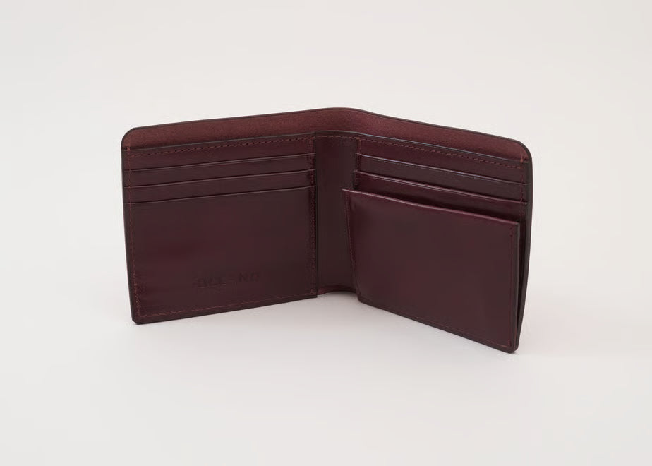 Marumi ("Curve") Folding Wallet