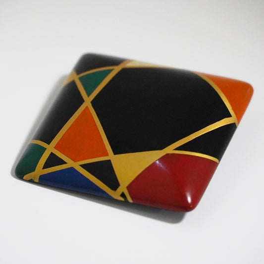 Maki-e Brooch