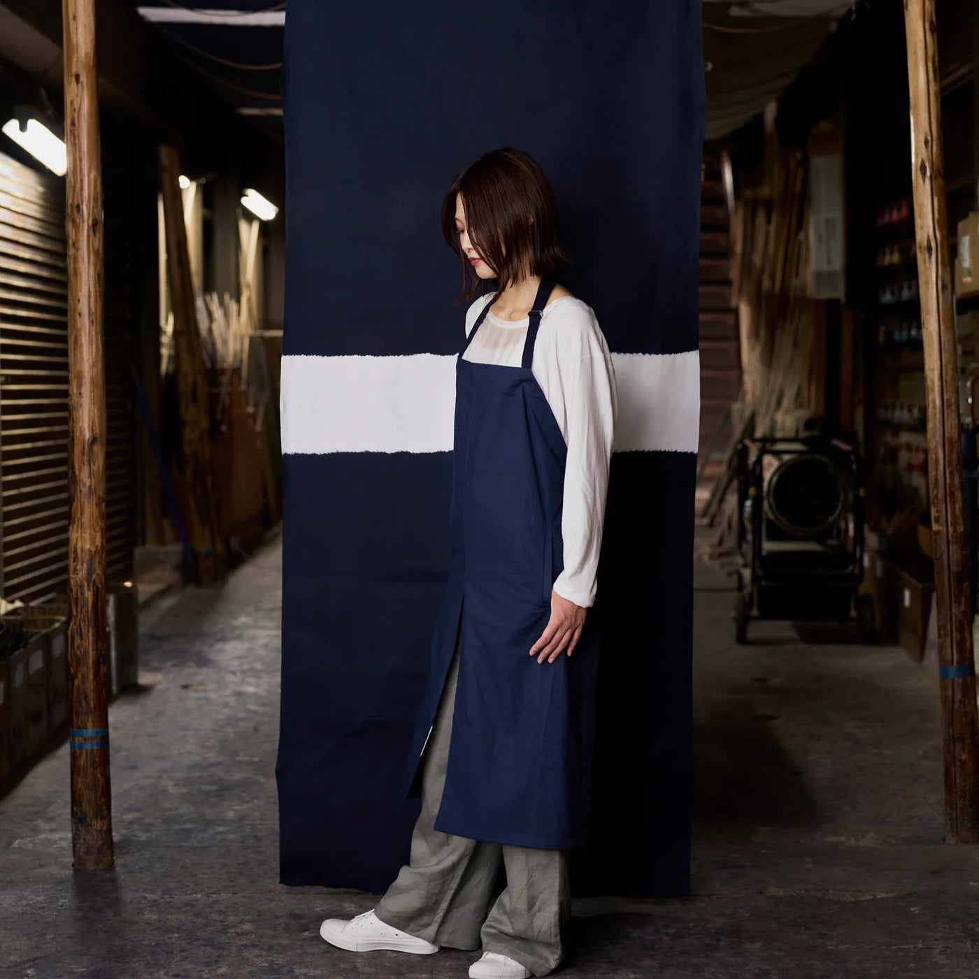 MAKU. Apron