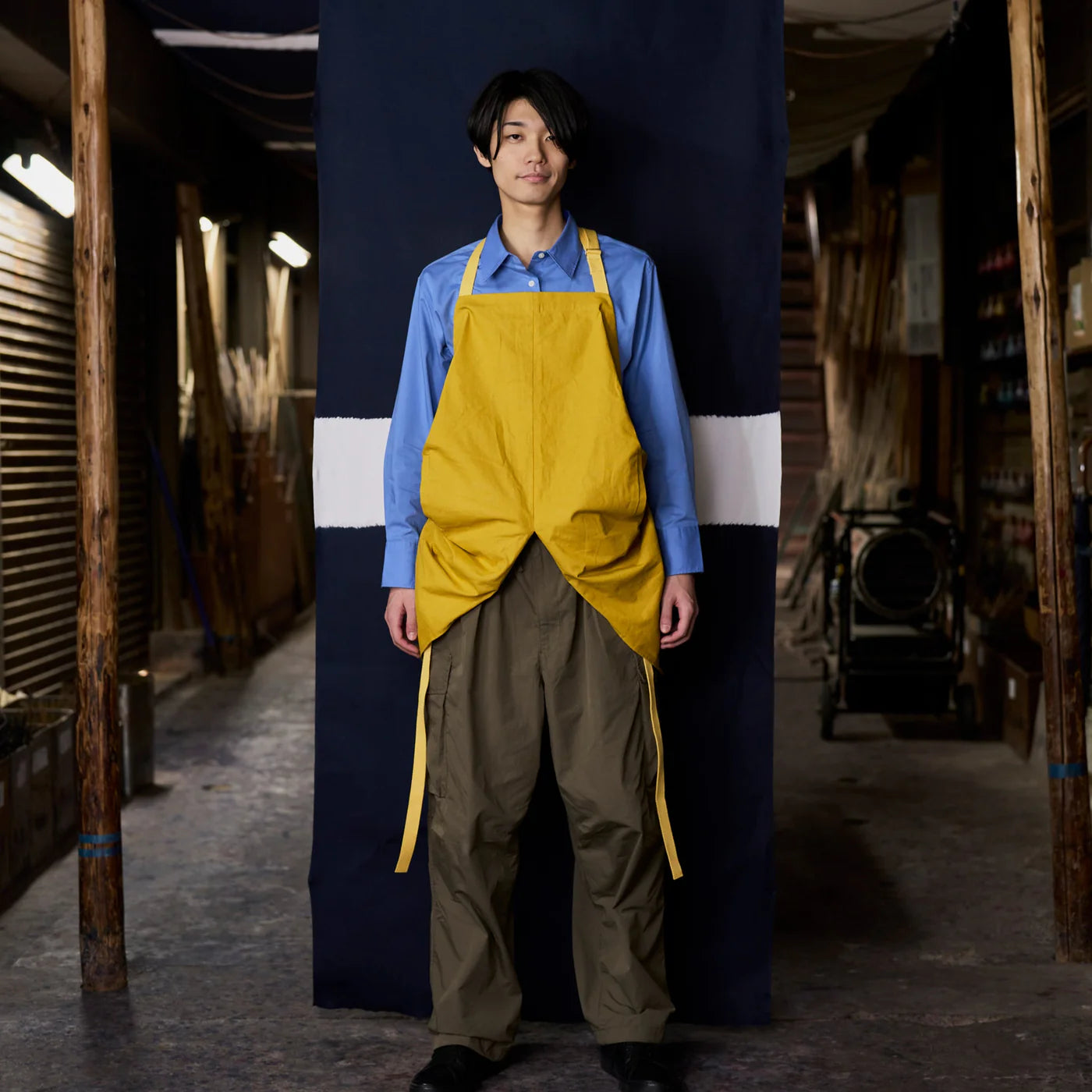 MAKU. Apron