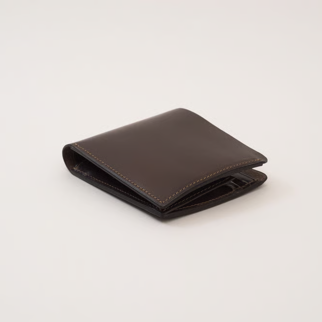 Marumi ("Curve") Folding Wallet