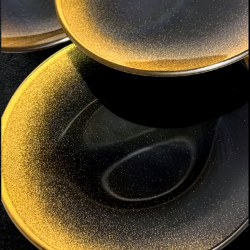 Maki‑nuri “Moon” Small Plate Set