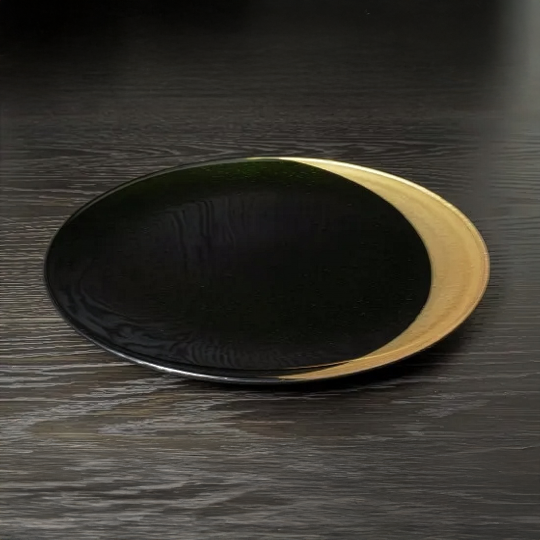 Najishi Green Crescent Moon Flat Plate